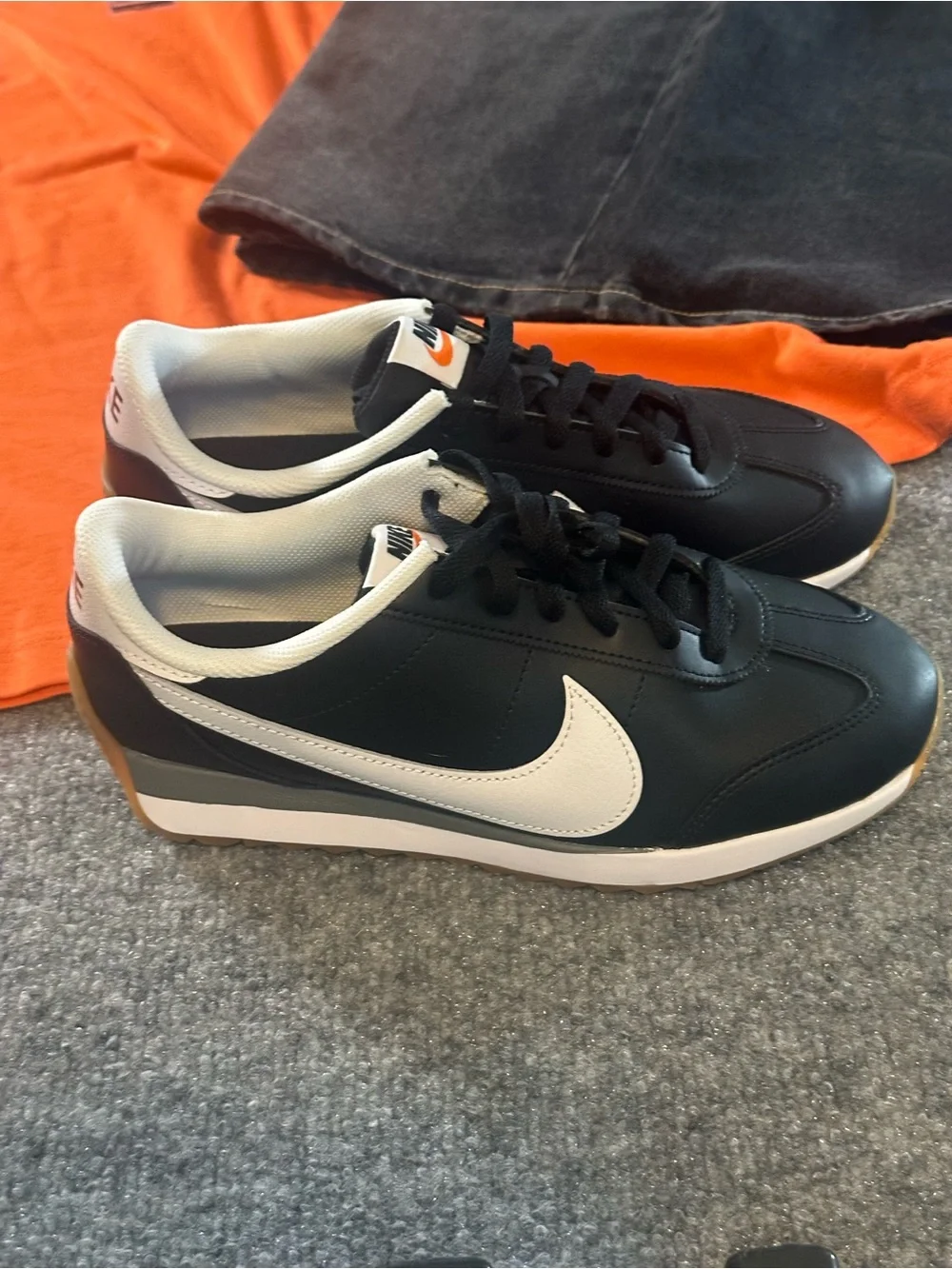 Nike classic silhouette